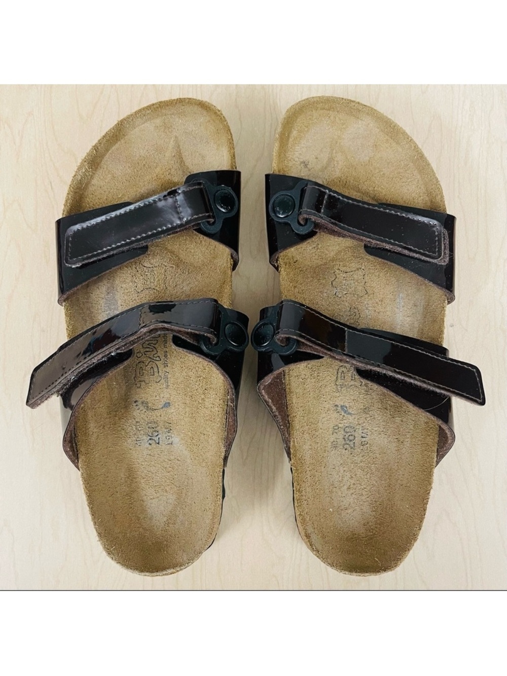Birkis Madura Sandals Womens 9 Mens 7 40 Dark Brown Patent Leather Birkenstocks